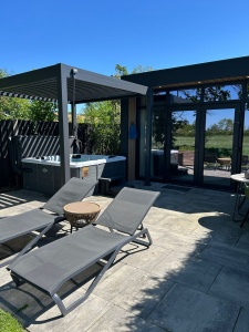 knus wellness huisje terras