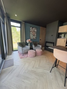 Wellness lodge Merel keuken woonkamer