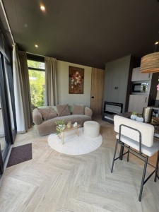 Wellness lodge Specht woonkamer