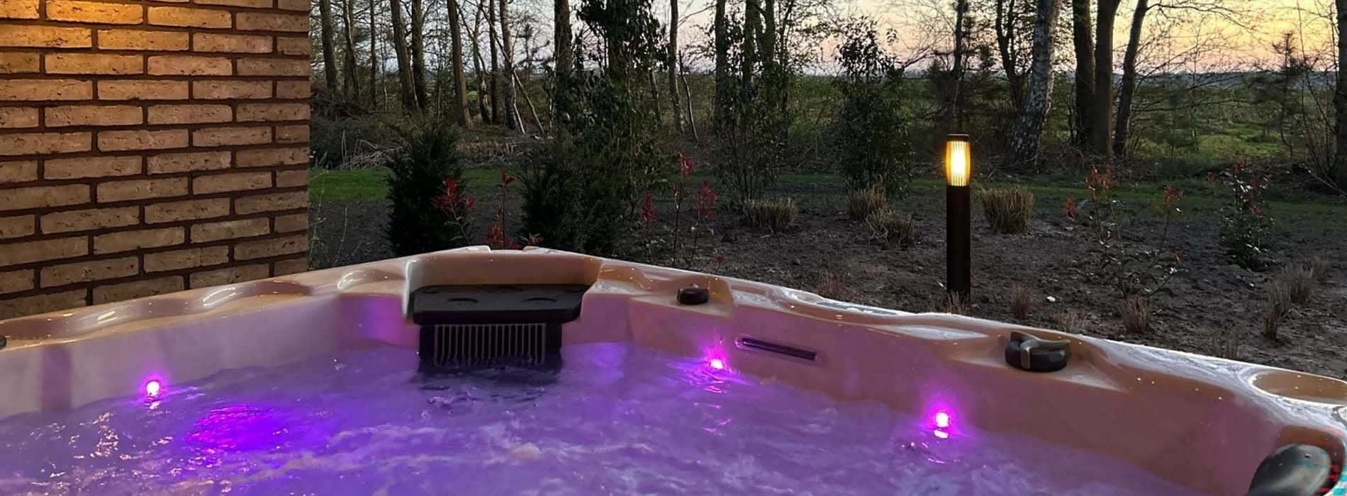 Adults only wellness lodges midden in de natuur van Drenthe.
